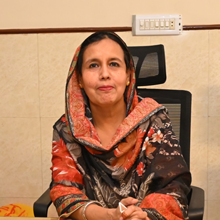Dr. Romana Tariq